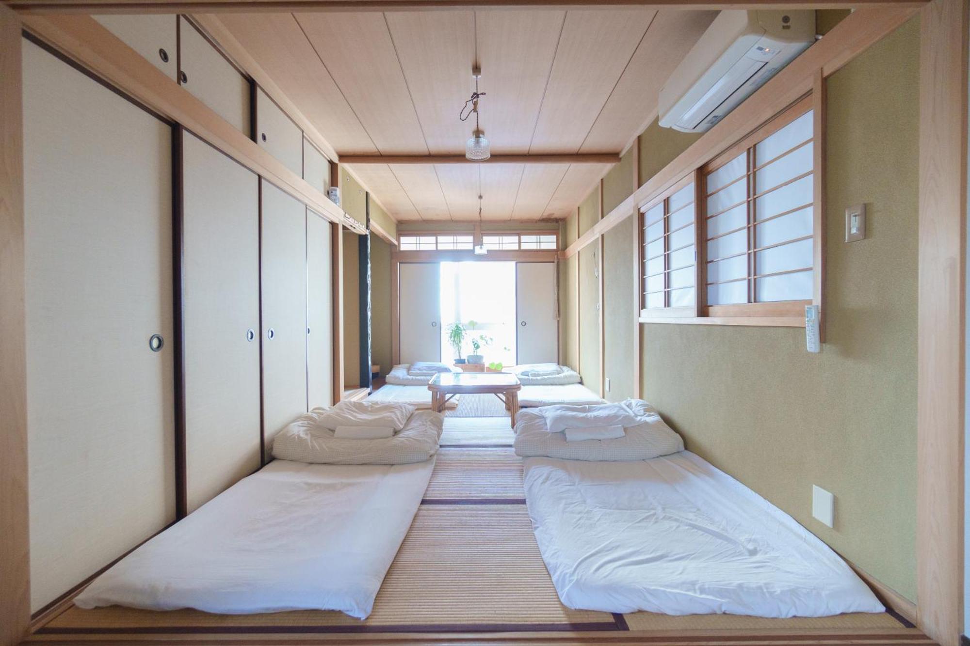 Hostel Ini Kobe & Brun Donut Cafe Exterior photo